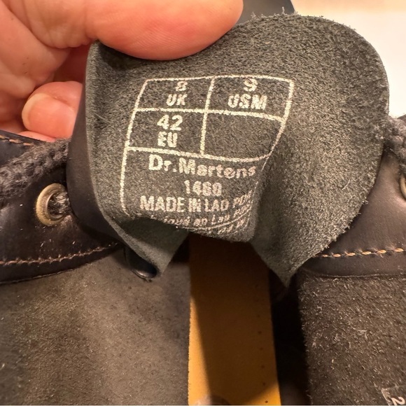 Dr. Martens 1460 Black Leather Round Toe Lace Up Ankle Boots Sz Men 9 Women 10.5 main image 4